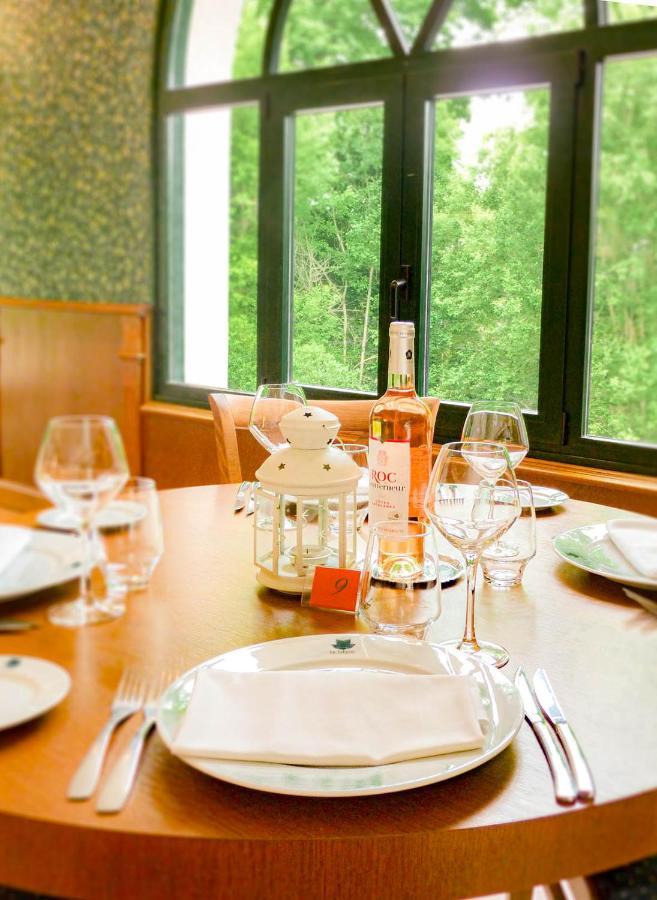 Logis Hotel - Restaurant Le Tulipier Vienne-le-Chateau Экстерьер фото