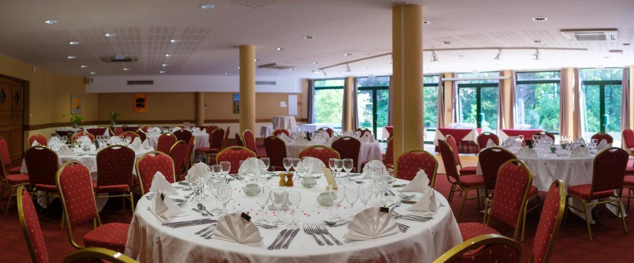 Logis Hotel - Restaurant Le Tulipier Vienne-le-Chateau Экстерьер фото