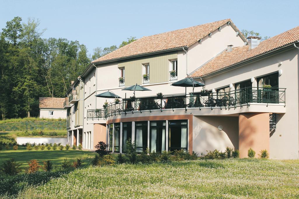 Logis Hotel - Restaurant Le Tulipier Vienne-le-Chateau Номер фото