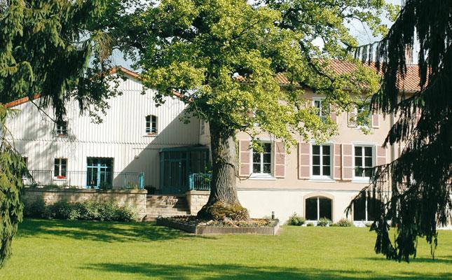 Logis Hotel - Restaurant Le Tulipier Vienne-le-Chateau Номер фото